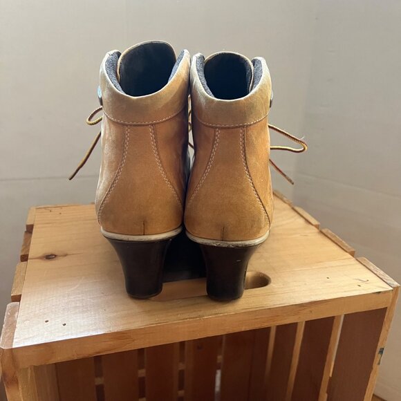 Timberland Size 8.5 M Tan Leather Lace-Up Wedge Heel Ankle Bootie Boots Shoes - Picture 5 of 16